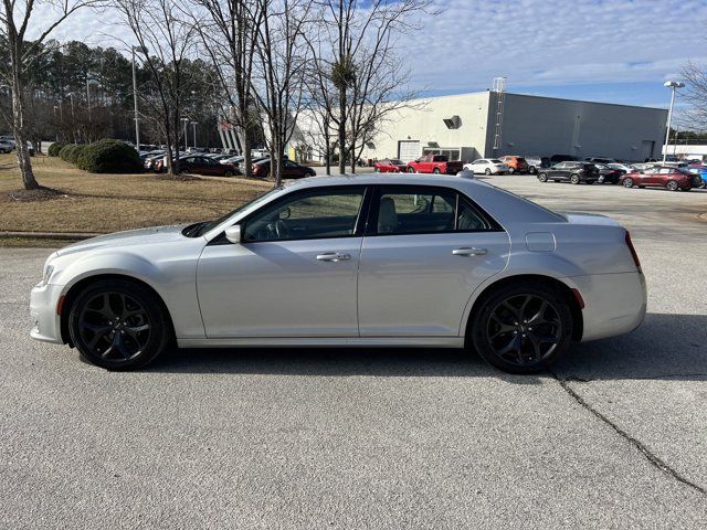 2021 Chrysler 300 Touring L