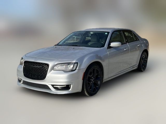 2021 Chrysler 300 Touring L