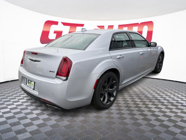 2021 Chrysler 300 300 Touring L