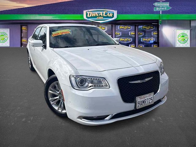 2021 Chrysler 300 Touring L