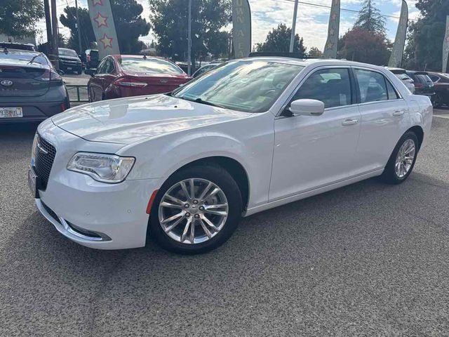 2021 Chrysler 300 Touring L