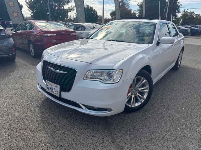 2021 Chrysler 300 Touring L