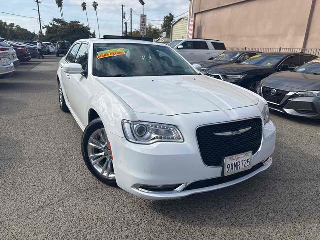 2021 Chrysler 300 Touring L