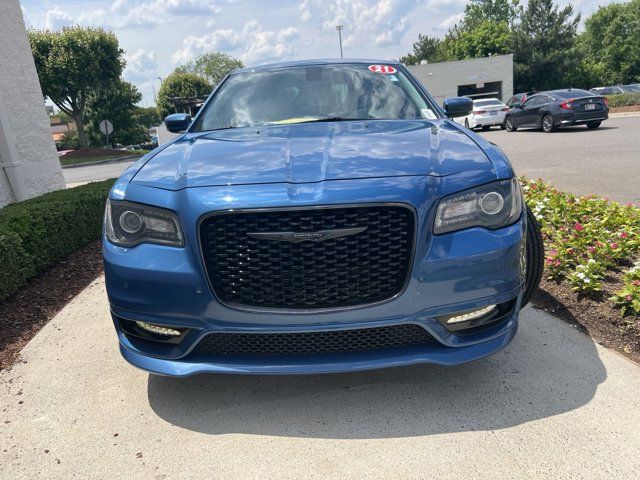 2021 Chrysler 300 Touring L