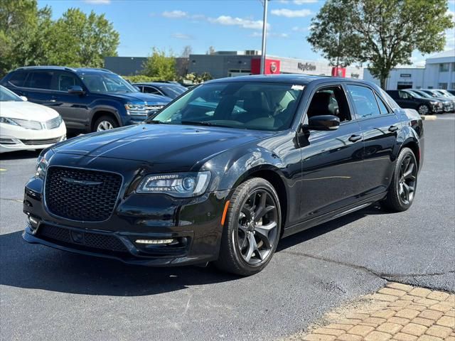 2021 Chrysler 300 Touring L