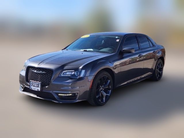 2021 Chrysler 300 Touring L