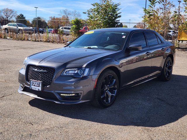 2021 Chrysler 300 Touring L