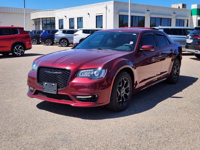 2021 Chrysler 300 Touring L