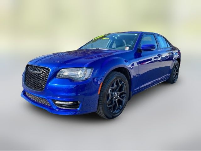 2021 Chrysler 300 Touring L