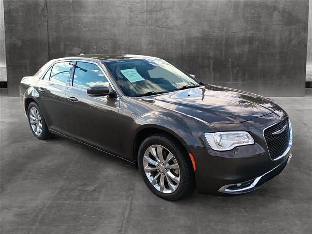 2021 Chrysler 300 Touring L