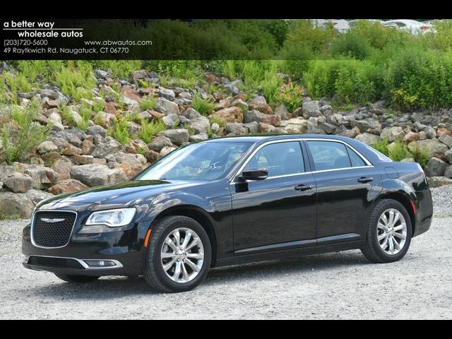 2021 Chrysler 300 Touring L