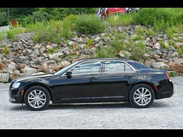 2021 Chrysler 300 Touring L