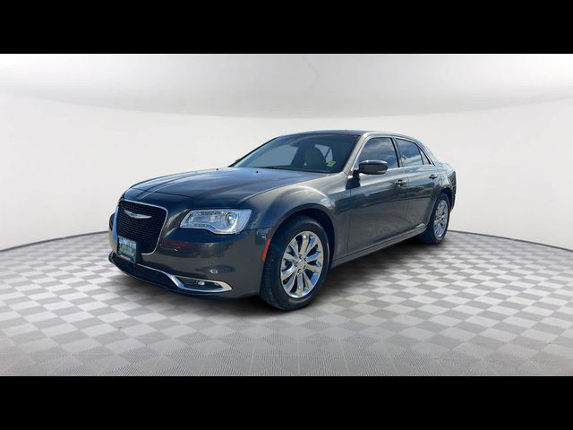 2021 Chrysler 300 Touring L