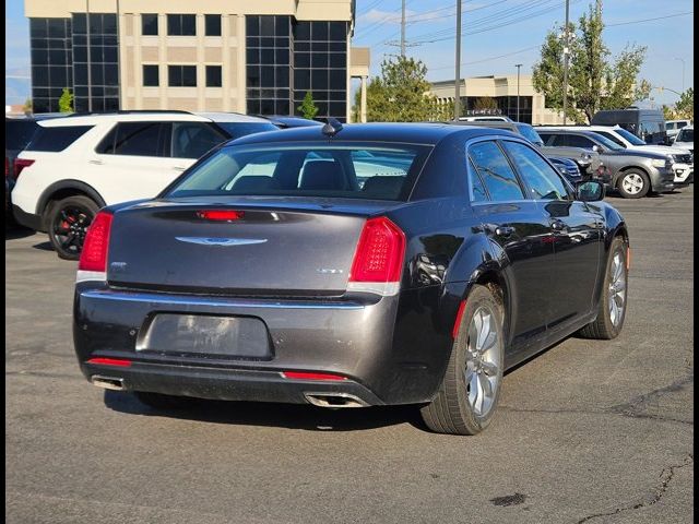 2021 Chrysler 300 Touring L