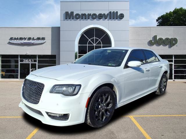 2021 Chrysler 300 Touring L