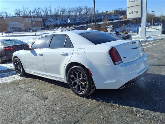 2021 Chrysler 300 Touring L