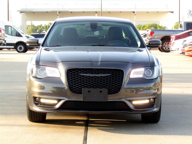 2021 Chrysler 300 Touring L