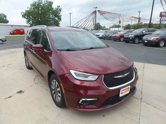 2021 Chrysler Pacifica Touring-L