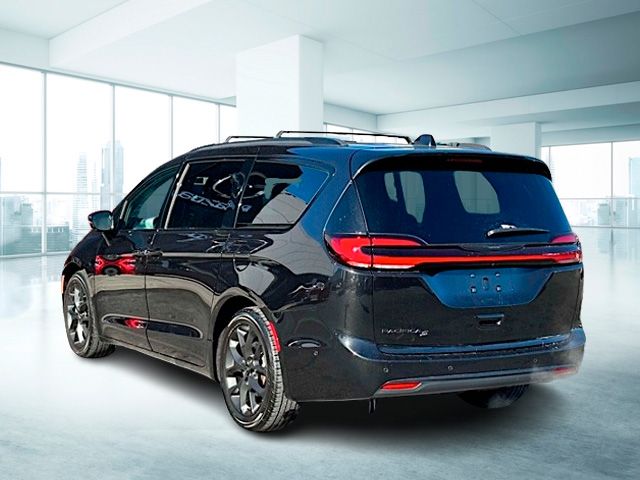 2021 Chrysler Pacifica Touring-L