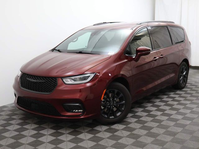 2021 Chrysler Pacifica Touring-L