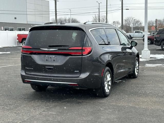 2021 Chrysler Pacifica Touring-L