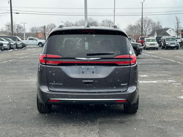 2021 Chrysler Pacifica Touring-L