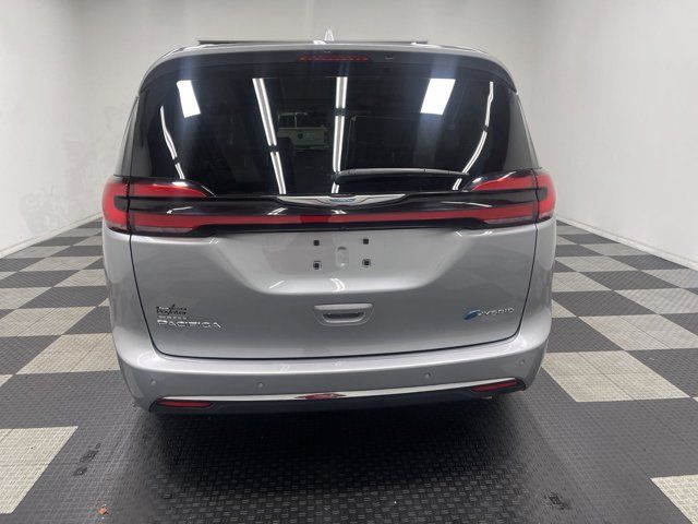 2021 Chrysler Pacifica Hybrid Limited