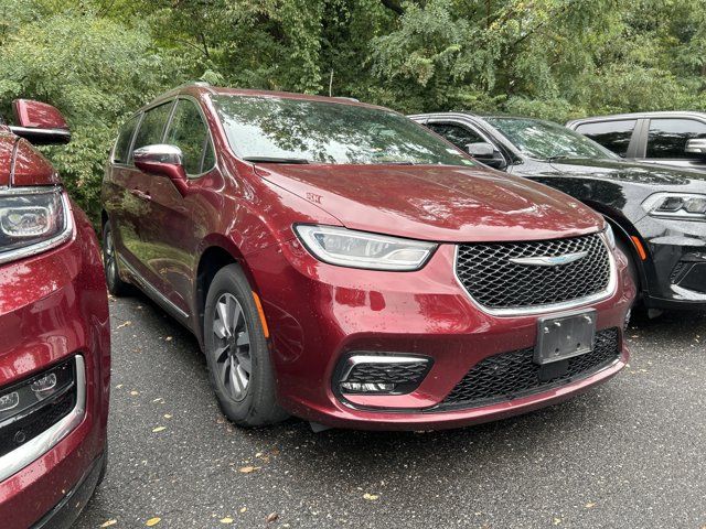 2021 Chrysler Pacifica Hybrid Limited