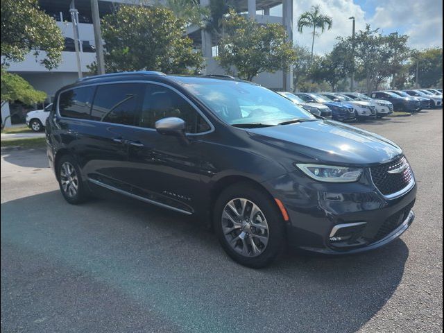 2021 Chrysler Pacifica Hybrid Pinnacle