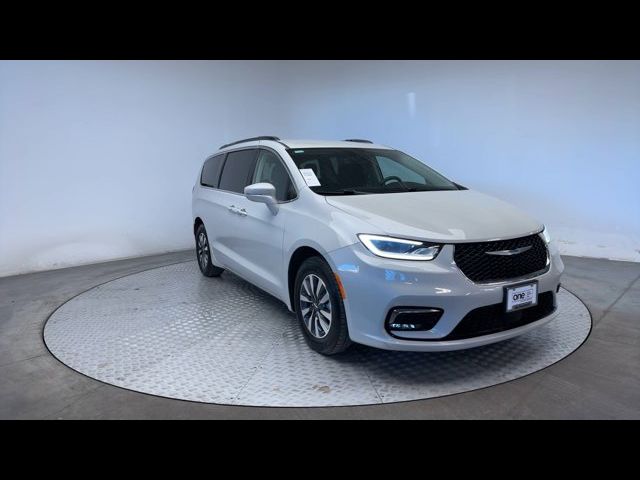 2021 Chrysler Pacifica Hybrid Touring