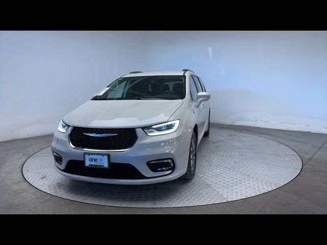 2021 Chrysler Pacifica Hybrid Touring