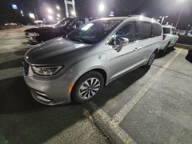 2021 Chrysler Pacifica Hybrid Touring L