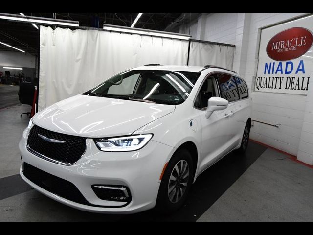 2021 Chrysler Pacifica Hybrid Touring L