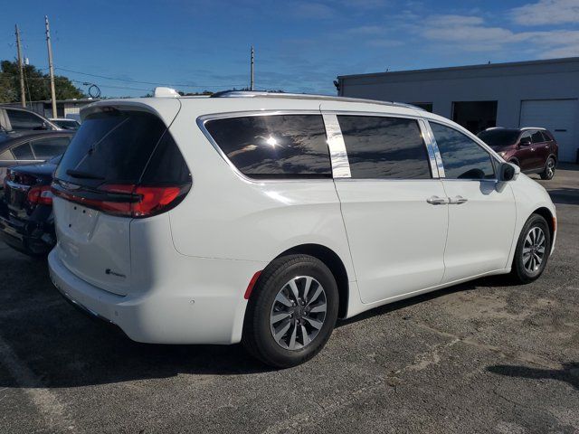 2021 Chrysler Pacifica Hybrid Touring L