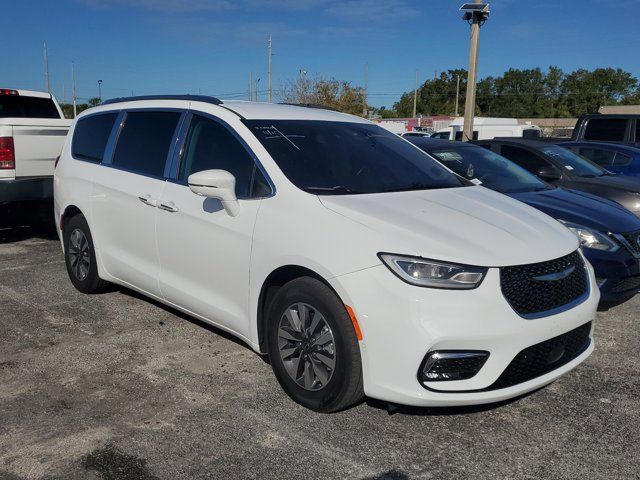 2021 Chrysler Pacifica Hybrid Touring L