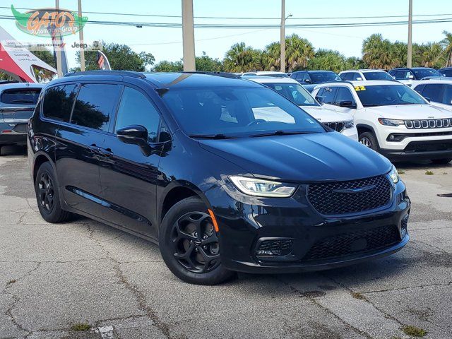 2021 Chrysler Pacifica Hybrid Touring L