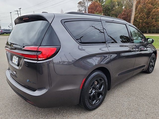 2021 Chrysler Pacifica Hybrid Touring L