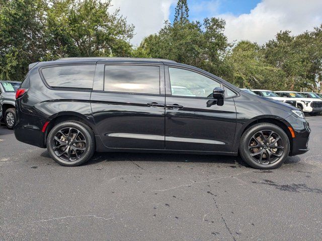 2021 Chrysler Pacifica Limited