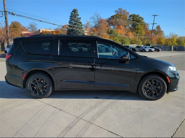 2021 Chrysler Pacifica Limited