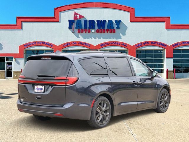 2021 Chrysler Pacifica Touring