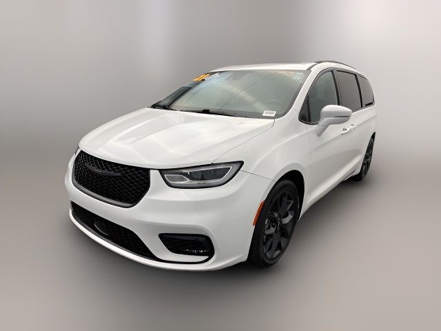 2021 Chrysler Pacifica Touring