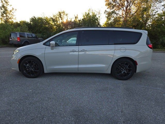 2021 Chrysler Pacifica Touring