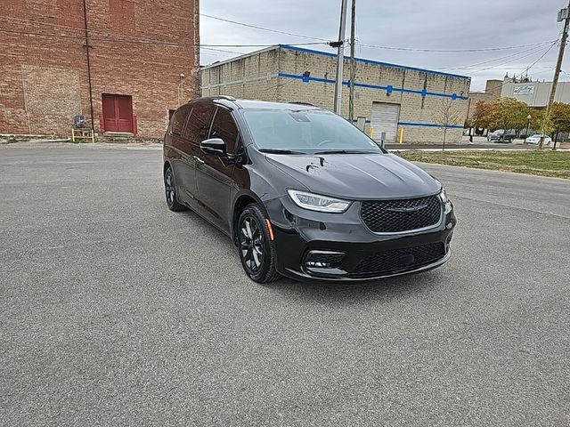 2021 Chrysler Pacifica Touring