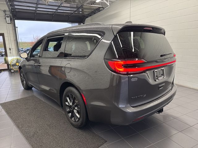 2021 Chrysler Pacifica Touring