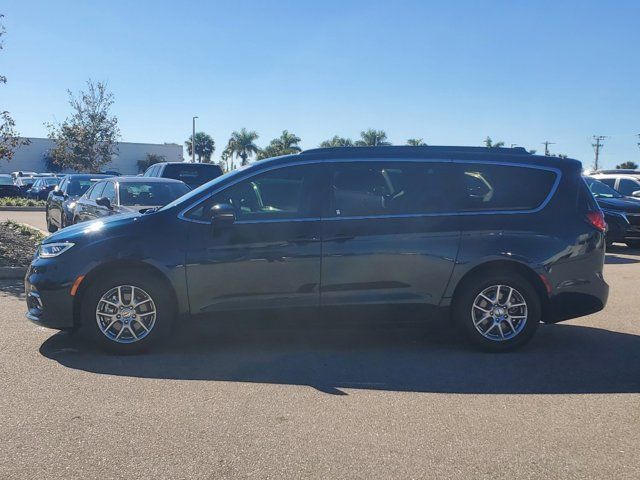 2021 Chrysler Pacifica Touring