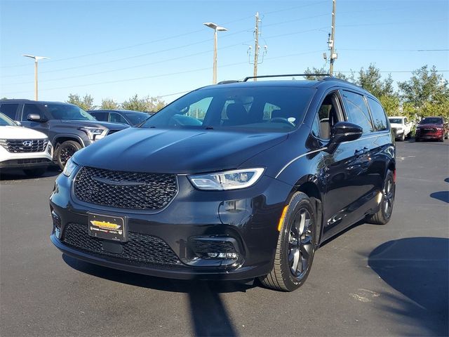 2021 Chrysler Pacifica Touring