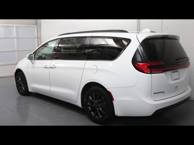 2021 Chrysler Pacifica Touring