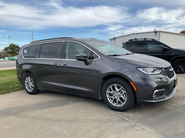 2021 Chrysler Pacifica Touring