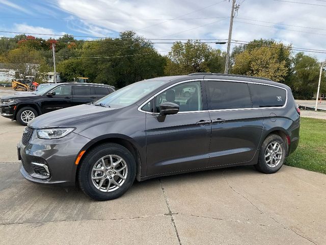 2021 Chrysler Pacifica Touring