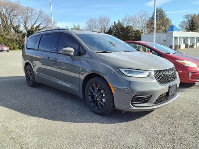 2021 Chrysler Pacifica Touring